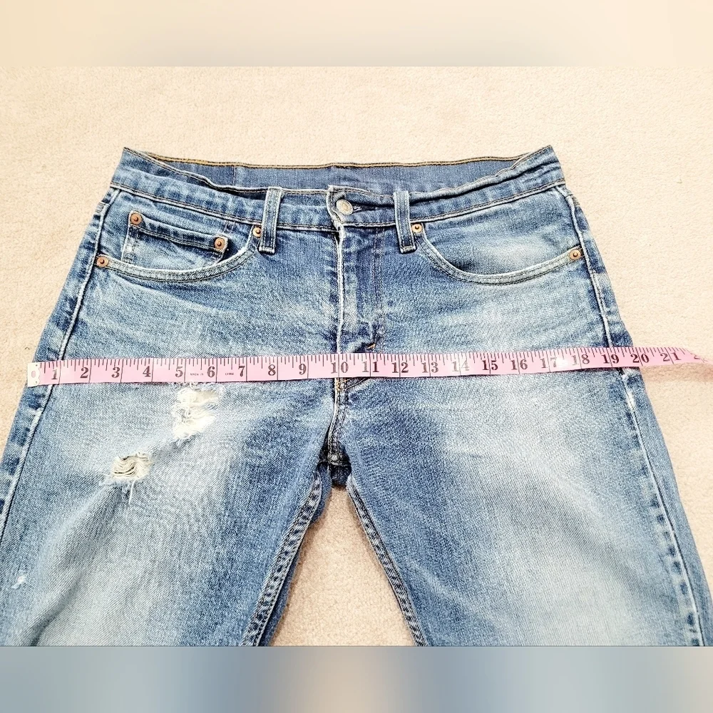Levi’s Slim Fit Men’s Distressed Jeans – W31 L30 – Medium Wash –
